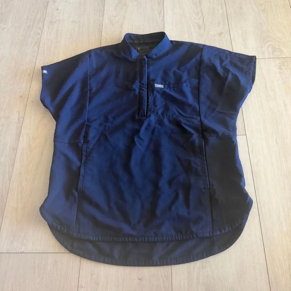 Figs women scrub top size M
